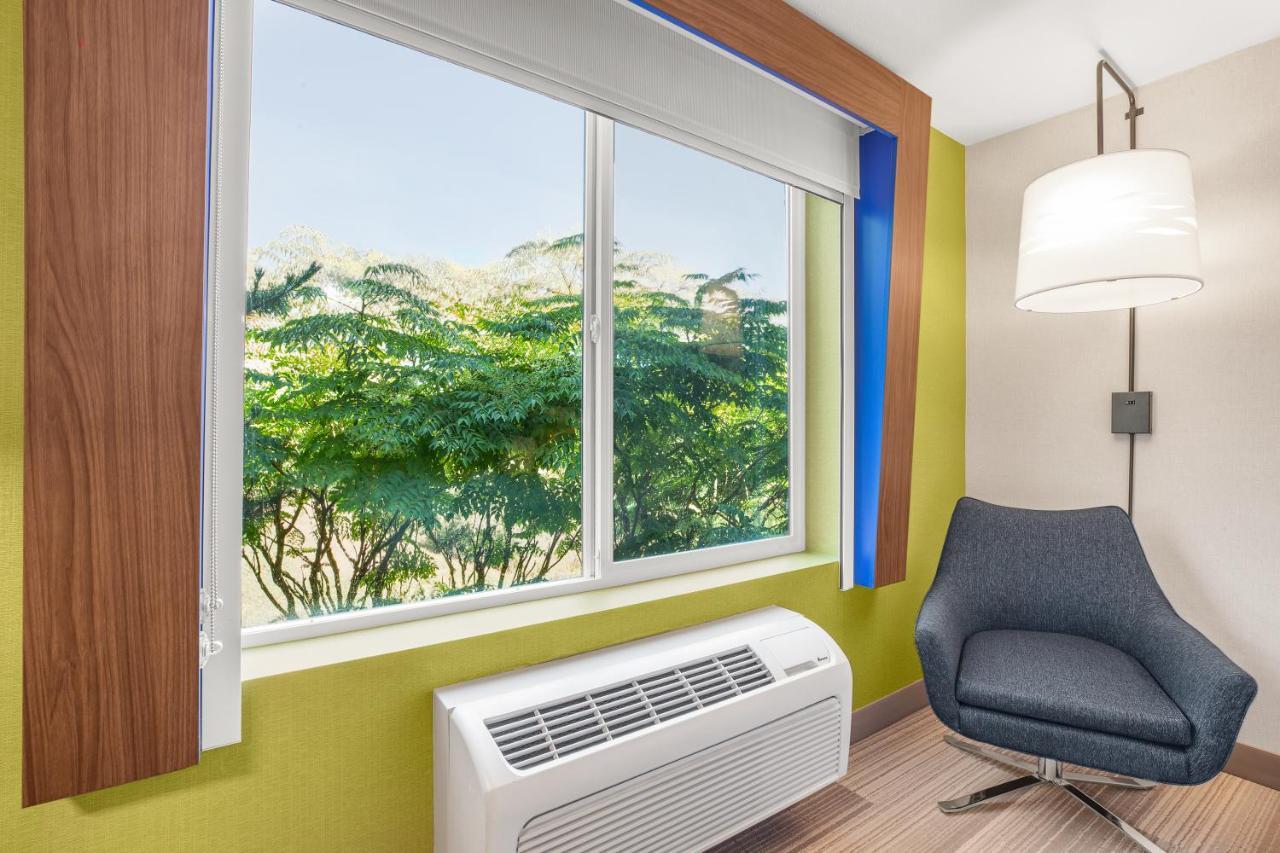 Holiday Inn Express & Suites Tacoma By Ihg Екстер'єр фото