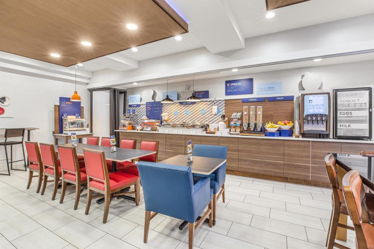 Holiday Inn Express & Suites Tacoma By Ihg Екстер'єр фото