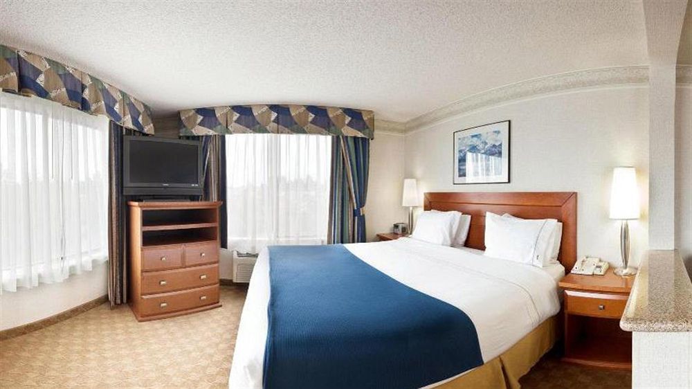 Holiday Inn Express & Suites Tacoma By Ihg Екстер'єр фото